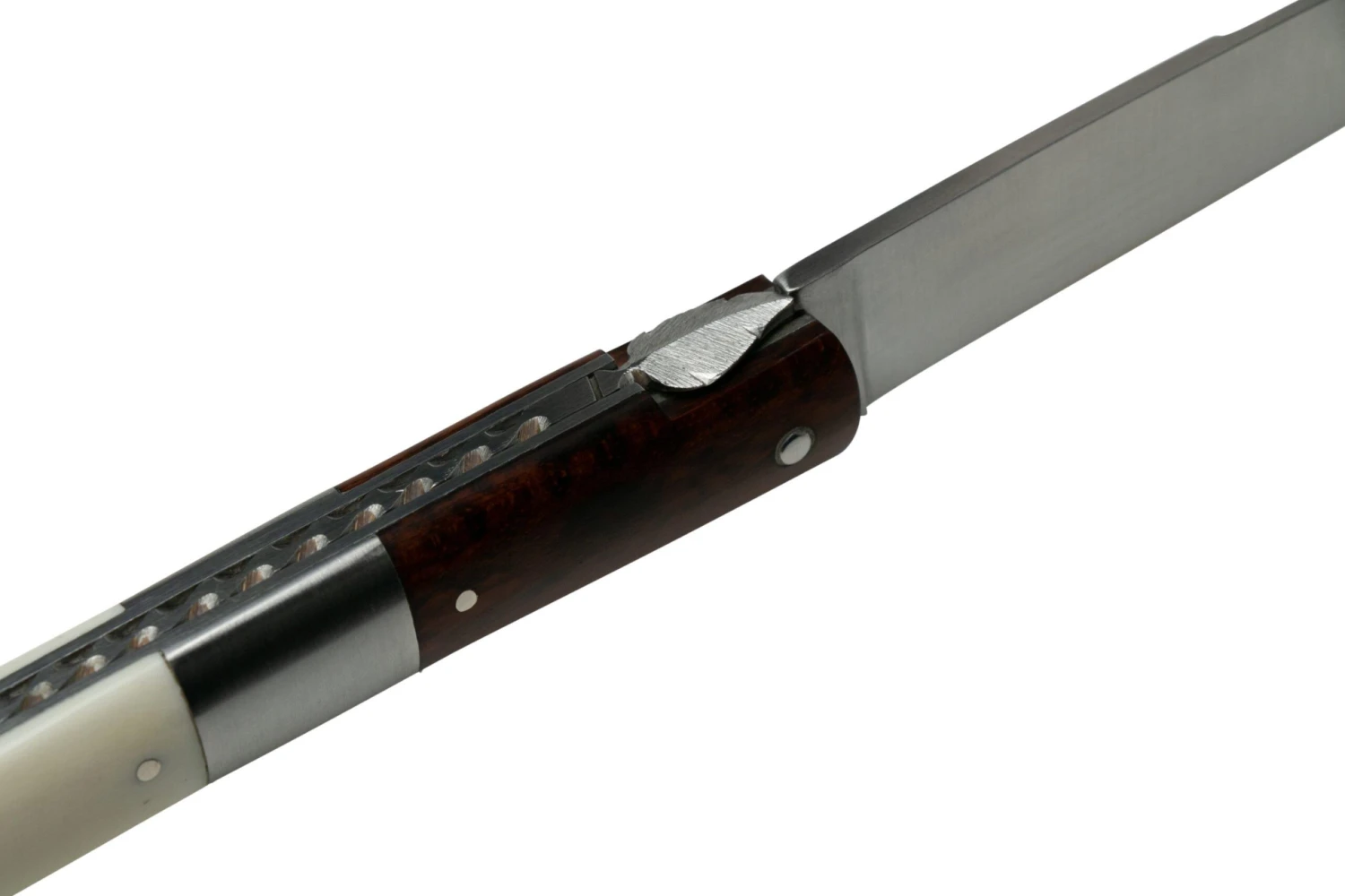 Laguiole En Aubrac Sauveterre A511MAOI Amourette, Os, Couteau De Poche 8 Laguiole En Aubrac Sauveterre A511MAOI Amourette, Os, Couteau De Poche – Image 6