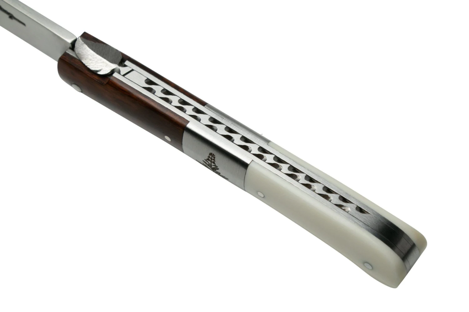 Laguiole En Aubrac Sauveterre A511MAOI Amourette, Os, Couteau De Poche 9 Laguiole En Aubrac Sauveterre A511MAOI Amourette, Os, Couteau De Poche – Image 7