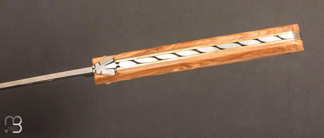 Couteau Laguiole Droit 13 Cm Par Laguiole En Aubrac - Olivier 6 Couteau Laguiole Droit 13 Cm Par Laguiole En Aubrac - Olivier – Image 4