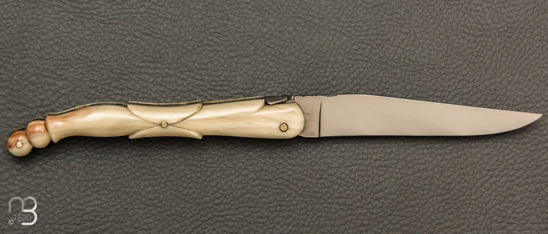 Couteau Laguiole Par Stéphane Rambaud - Aile De Pigeon Corne Blonde 4 Couteau Laguiole Par Stéphane Rambaud - Aile De Pigeon Corne Blonde – Image 2