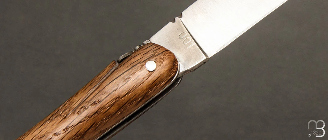 Couteau Laguiole Série Limitée Chêne Fossilisé Plein Manche " Berthier 1820 " Par Forge De Laguiole 7 Couteau Laguiole Série Limitée Chêne Fossilisé Plein Manche " Berthier 1820 " Par Forge De Laguiole – Image 5